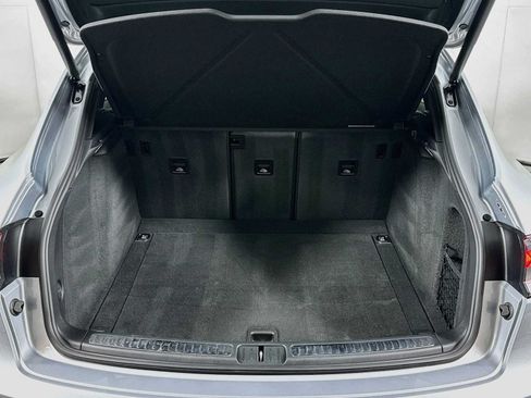 Certified 2026 Porsche Macan AWD/4WD image 27