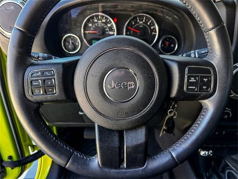 Used 2016 Jeep Wrangler Unlimited Sahara w/ Connectivity Group image 14