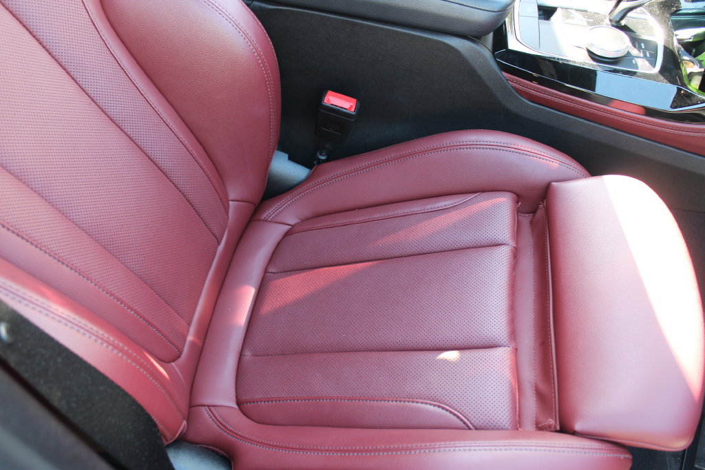 Used 2023 BMW X4 xDrive30i AWD/4WD image 25