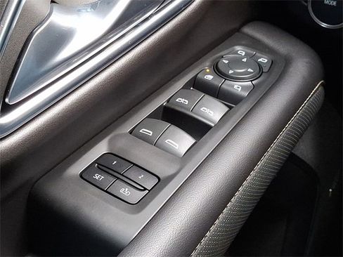 Used 2021 GMC Yukon XL SLT w/ Rear Media and Nav Package image 26