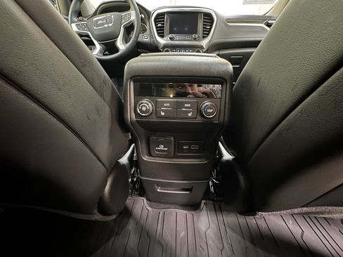 Certified 2023 GMC Acadia SLT w/ Technology Package AWD/4WD image 20