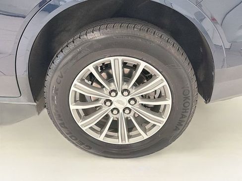 Used 2017 Cadillac XT5 Luxury w/ Driver Awareness Package FWD image 27