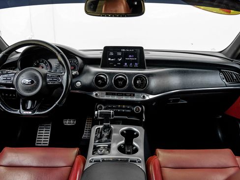Used 2019 Kia Stinger GT1 RWD image 19