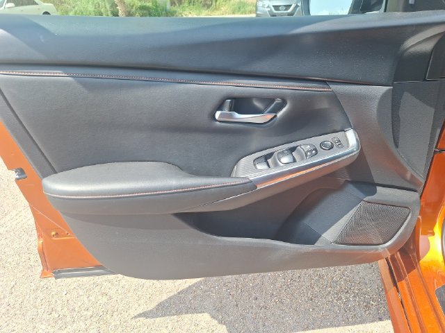 Certified 2024 Nissan Sentra SR FWD image 11