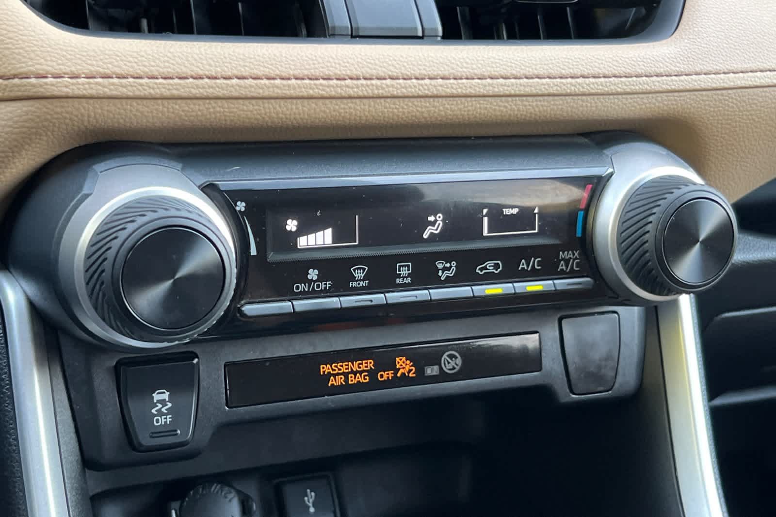 Certified 2021 Toyota RAV4 LE FWD image 21
