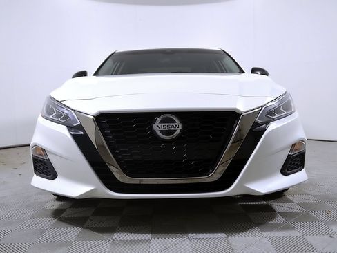 Used 2021 Nissan Altima 2.5 SR FWD image 6