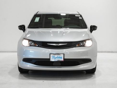 New 2026 Chrysler Voyager LX image 3