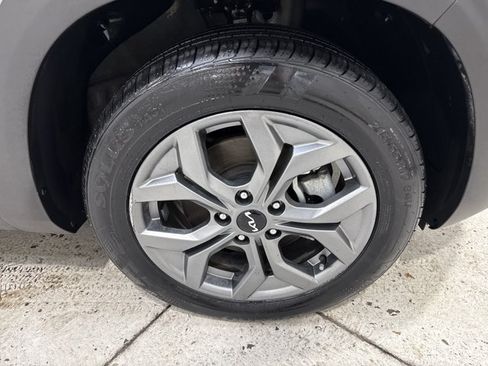 Certified 2024 Kia Seltos LX AWD/4WD image 29