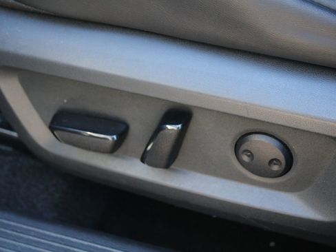 Used 2021 Nissan Rogue SV w/ Premium Package image 23