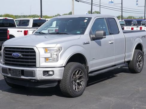 Used 2015 Ford F150 XLT w/ Equipment Group 302A Luxury AWD/4WD image 8