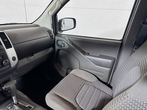 Used 2015 Nissan Frontier SV w/ SV Value Truck Package image 23