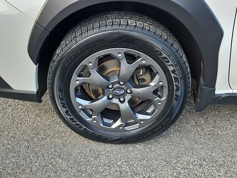 Used 2022 Subaru Crosstrek 2.5i Sport w/ Moonroof Package image 23