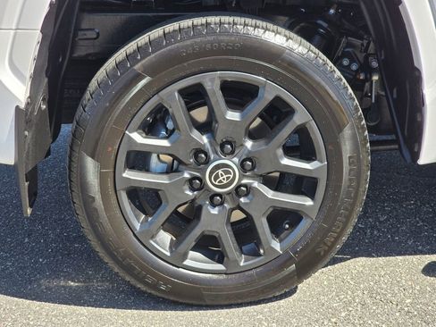 Used 2026 Toyota Tundra SR AWD/4WD image 12