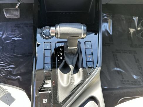 Used 2023 Kia Niro EX FWD image 22