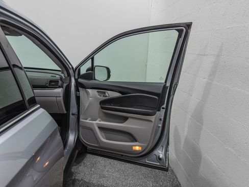 Used 2022 Honda Pilot Touring image 25