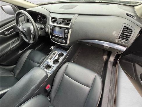 Used 2018 Nissan Altima 2.5 SR w/ SR Midnight Edition image 21