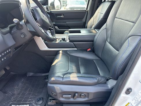 Used 2024 Toyota Tundra Platinum AWD/4WD image 18
