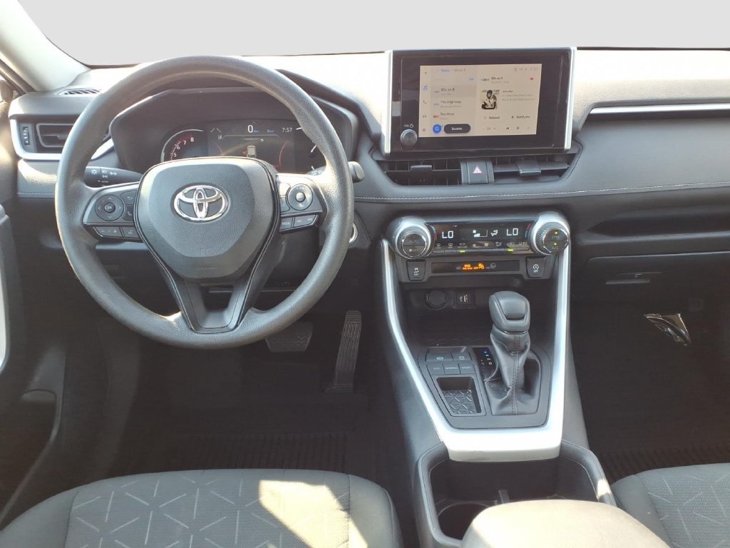 Used 2023 Toyota RAV4 XLE FWD image 13