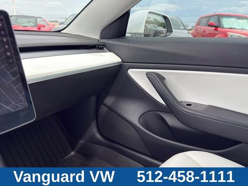 Used 2020 Tesla Model 3 Standard Range Plus RWD image 17