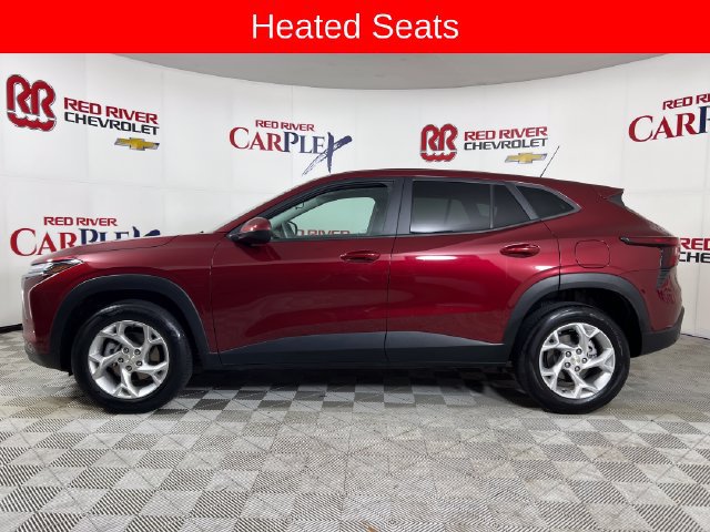 Used 2024 Chevrolet Trax LS w/ LS Convenience Package FWD image 4
