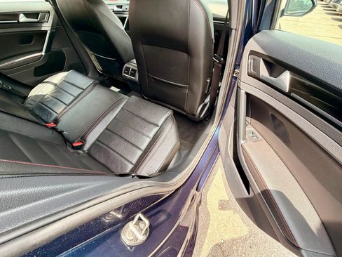 Used 2016 Volkswagen Golf 4-Door FWD image 12