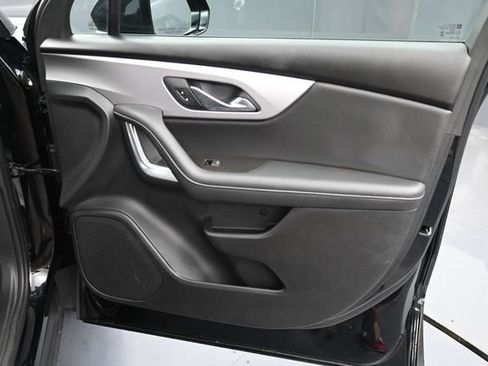 Used 2025 Chevrolet Blazer LT FWD image 33