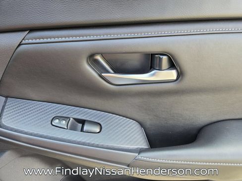 Used 2023 Nissan Sentra SV FWD image 18
