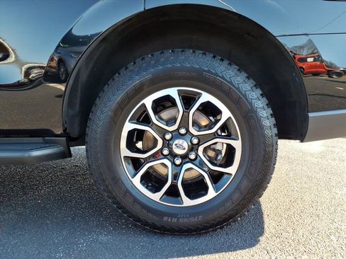 Certified 2024 Ford Expedition XLT image 24