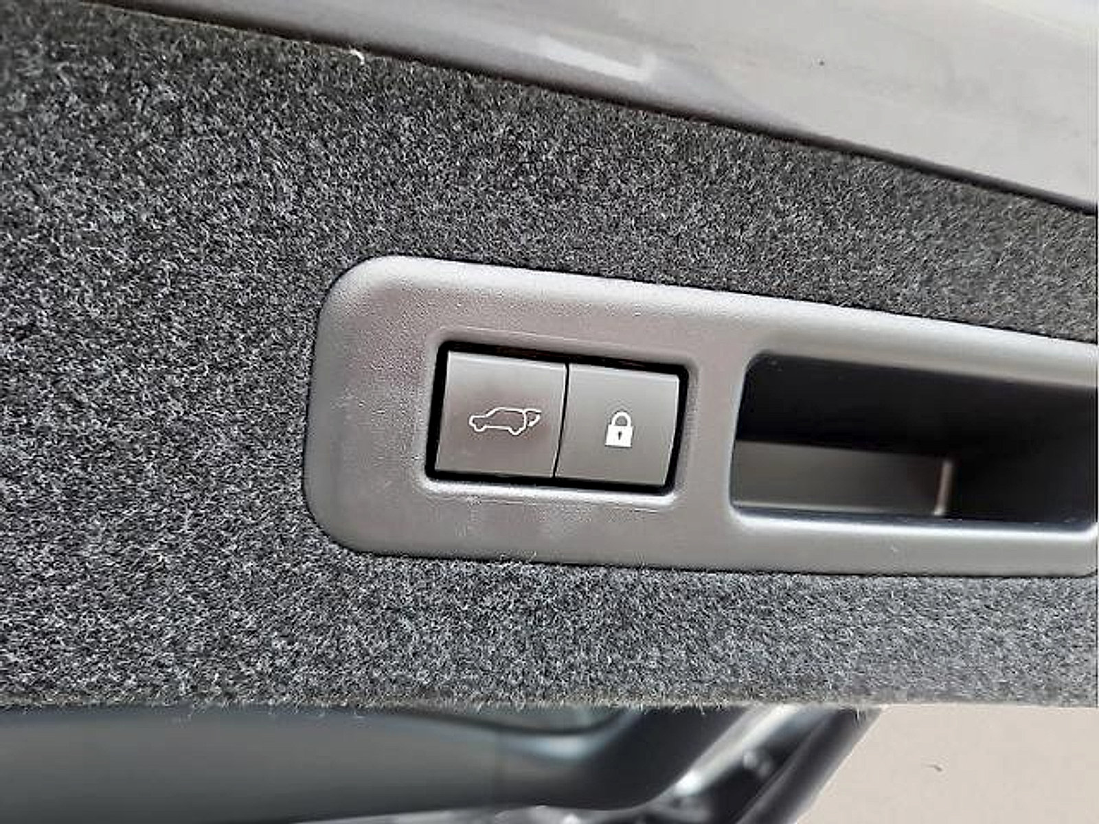 Used 2020 Lexus RX 350L Premium w/ Premium Package AWD/4WD image 31
