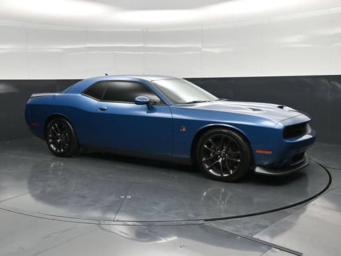 Used 2020 Dodge Challenger R/T Scat Pack RWD image 3