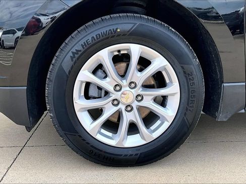 Used 2019 Chevrolet Equinox LT FWD image 9