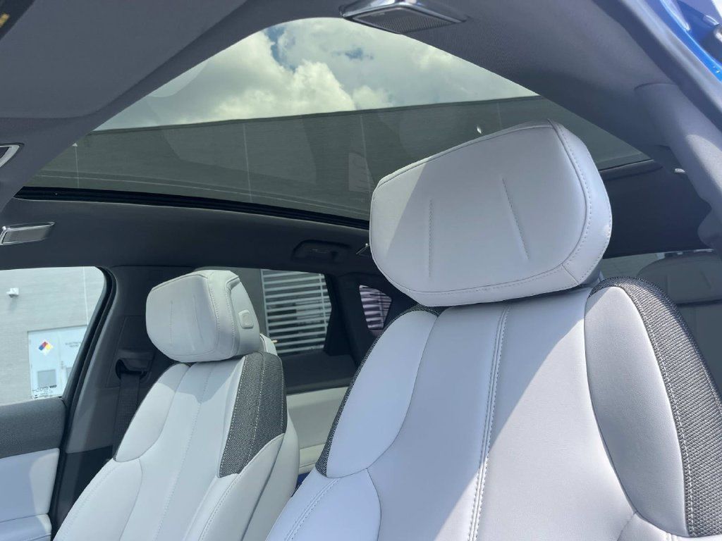 Certified 2026 Cadillac Optiq Luxury 1 RWD image 31