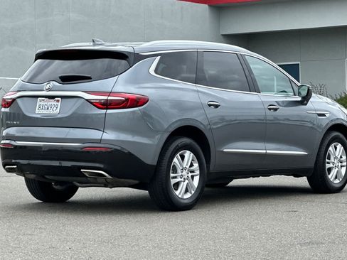 Used 2021 Buick Enclave Essence w/ Sound and Sites Package FWD image 2