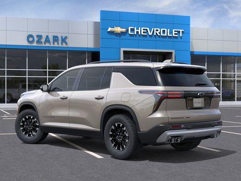 New 2026 Chevrolet Traverse Z71 w/ Driver Confidence Package AWD/4WD image 36