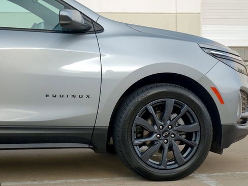 Used 2024 Chevrolet Equinox RS FWD image 29