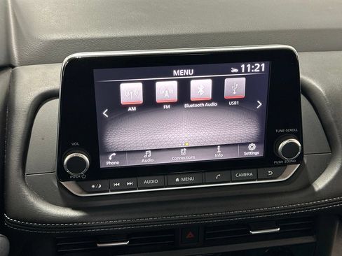 Used 2025 Nissan Rogue SV AWD/4WD image 50