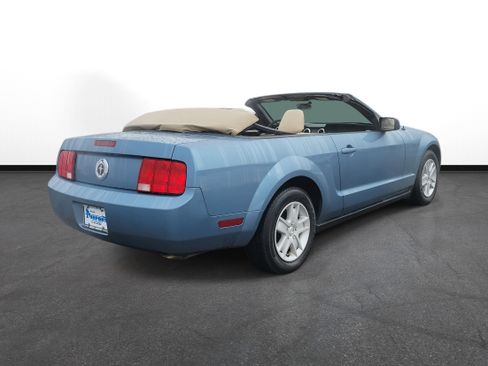 Used 2006 Ford Mustang Premium image 4