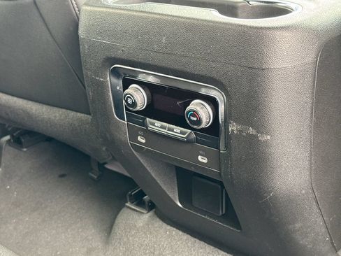 Used 2024 Chevrolet Tahoe LT RWD image 20
