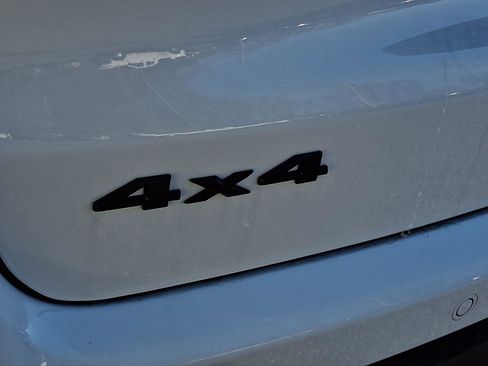 New 2026 Jeep Compass Limited image 18