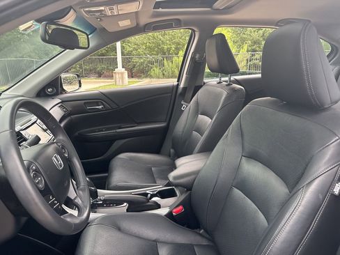 Used 2015 Honda Accord EX-L image 16