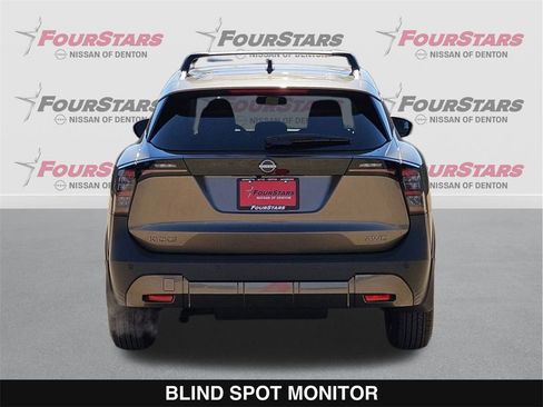 New 2026 Nissan Kicks SV image 5