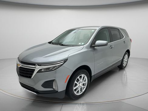 Used 2024 Chevrolet Equinox LT AWD/4WD image 3
