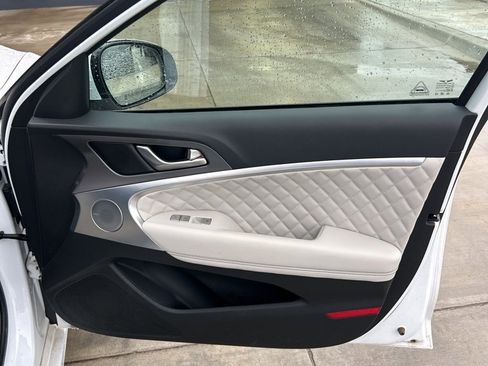 Used 2025 Genesis G70 3.3T Advanced w/ Sport Prestige Package image 15