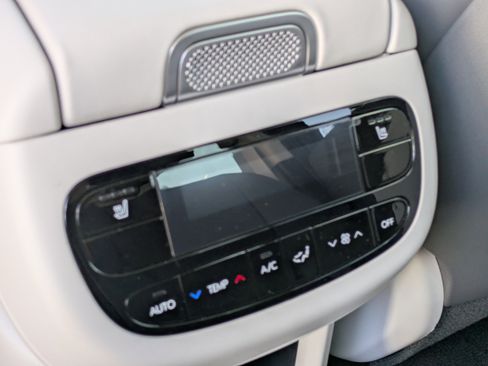 New 2026 Hyundai Ioniq 9 SEL image 14