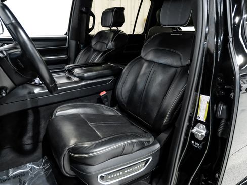 Used 2022 Jeep Grand Wagoneer Series II image 40