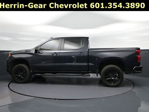 Used 2022 Chevrolet Silverado 1500 RST w/ Z71 Off-Road Package image 4