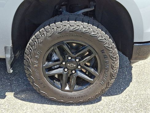 Certified 2025 Chevrolet Silverado 1500 Custom Trail Boss AWD/4WD image 26