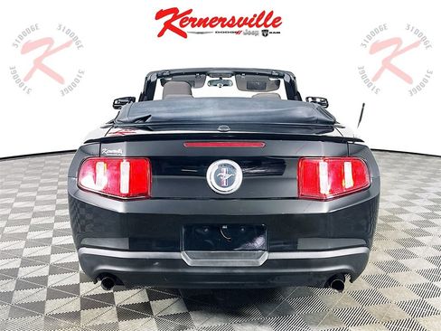 Used 2012 Ford Mustang Convertible image 6