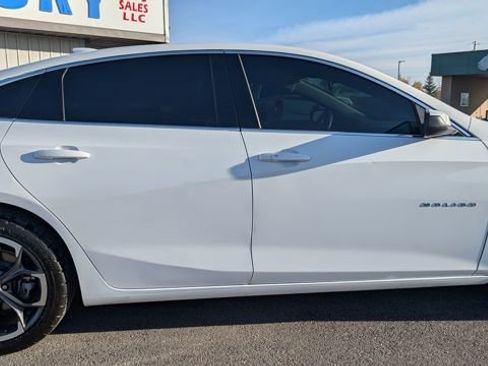 Used 2022 Chevrolet Malibu LT image 16