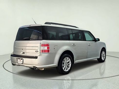 Used 2019 Ford Flex SE FWD image 6